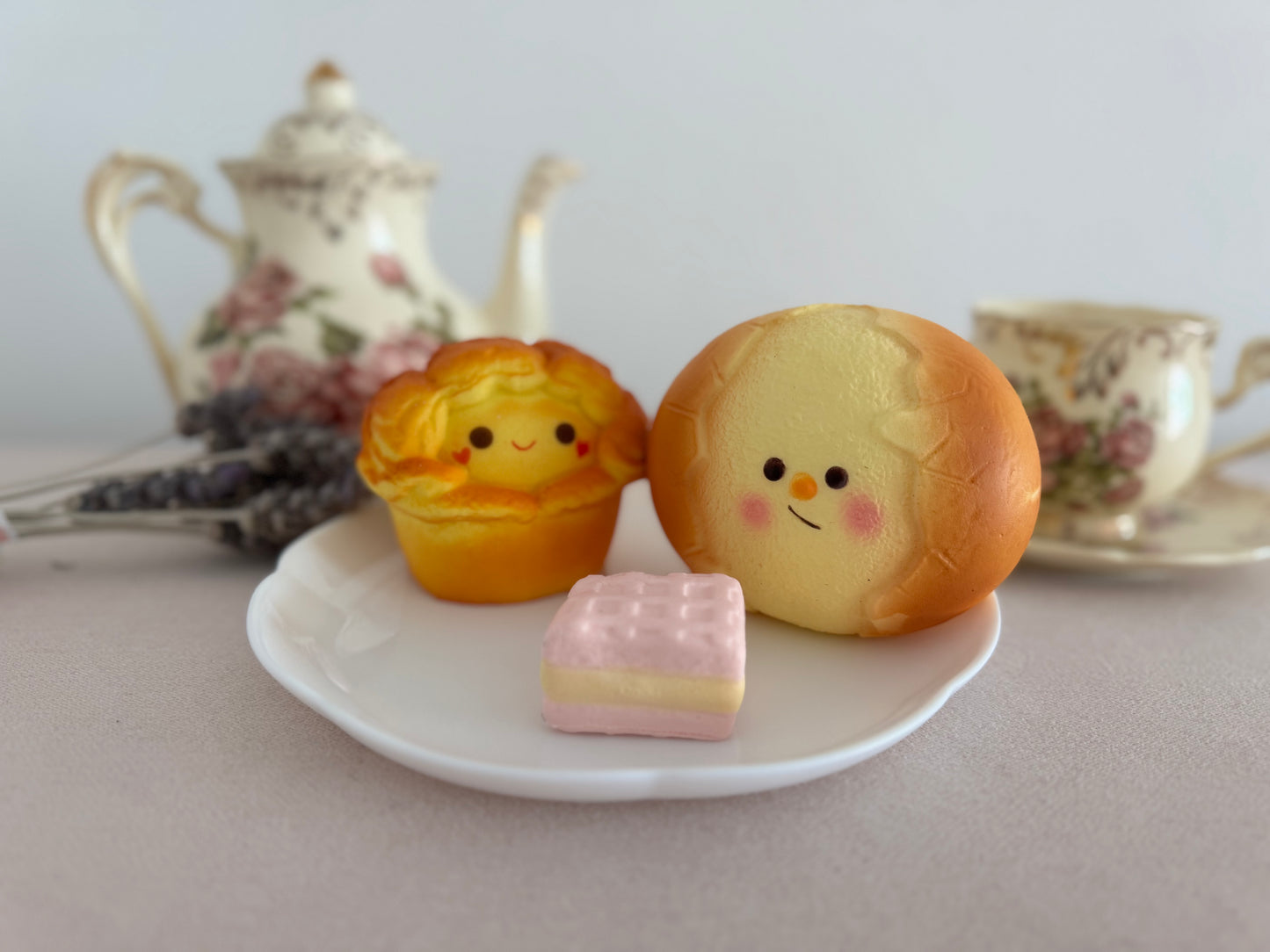 Smiley polo bun squishy slow rebound