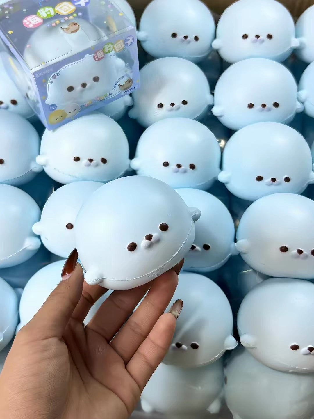 Blue Jumbo Seals Mother and Small baby squishy squishes (Hachimi)
