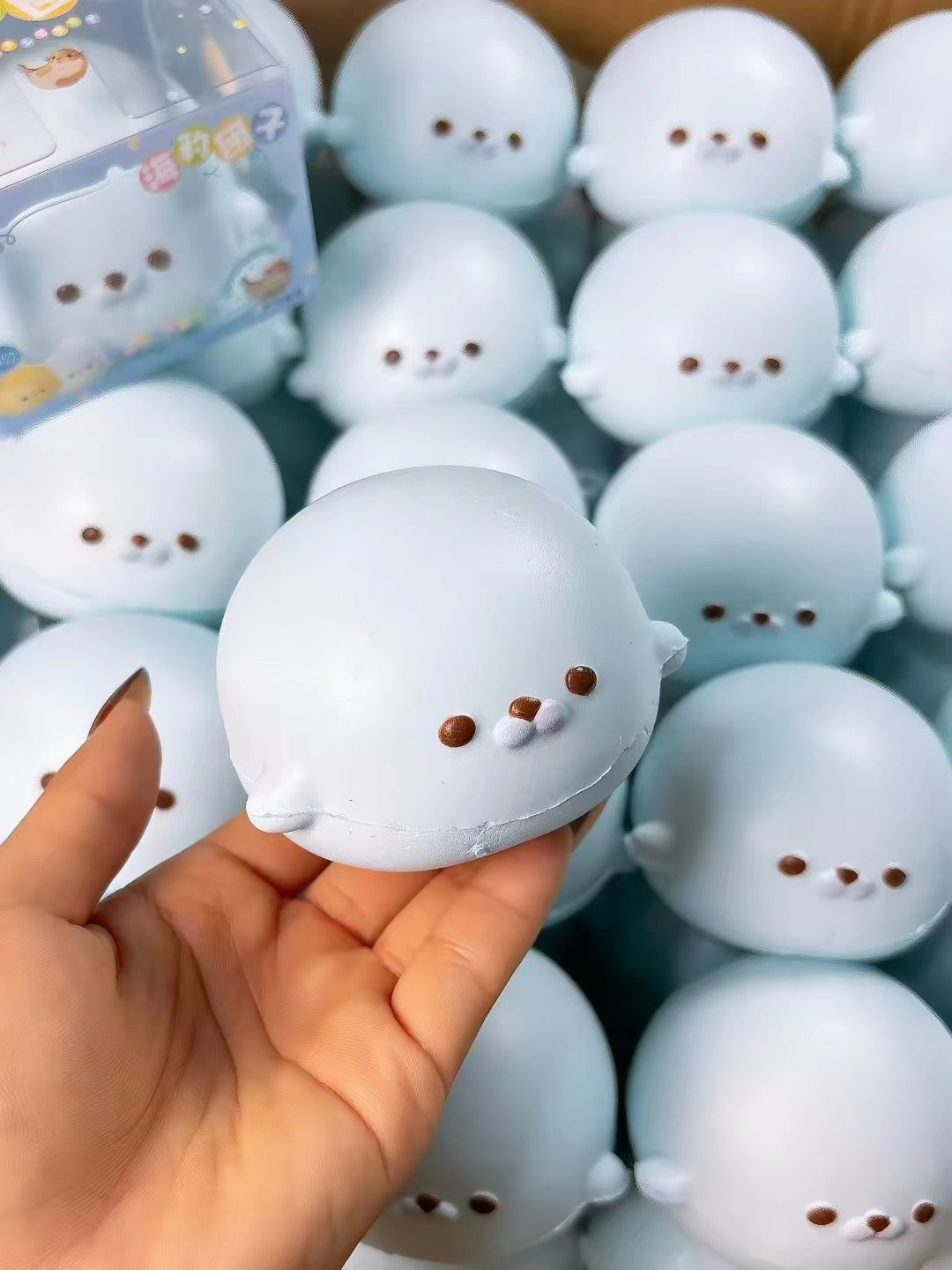 Blue Jumbo Seals Mother and Small baby squishy squishes (Hachimi)