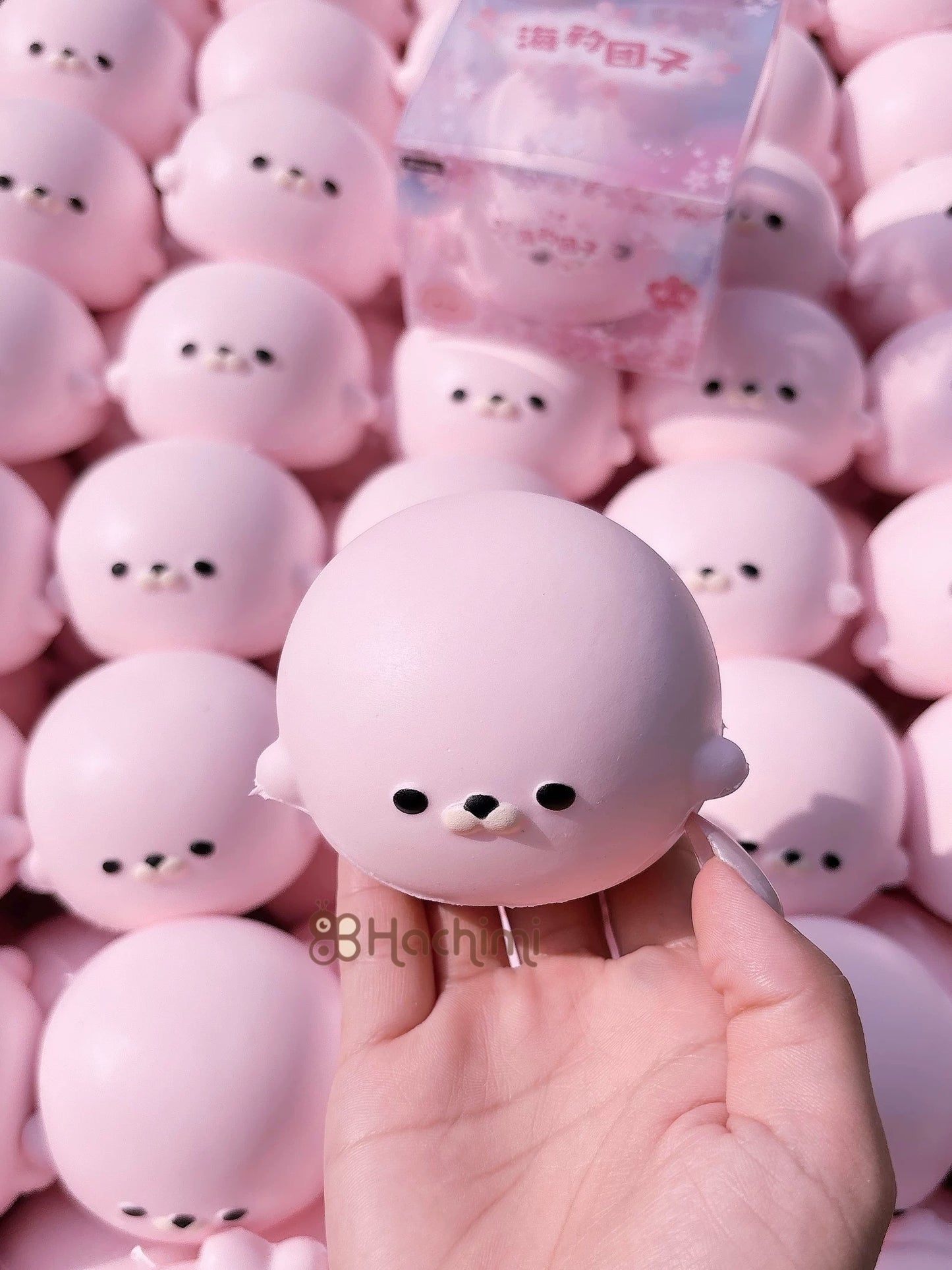 Pink seals (Hachimi Squishy) Slow rebound Slow rising
