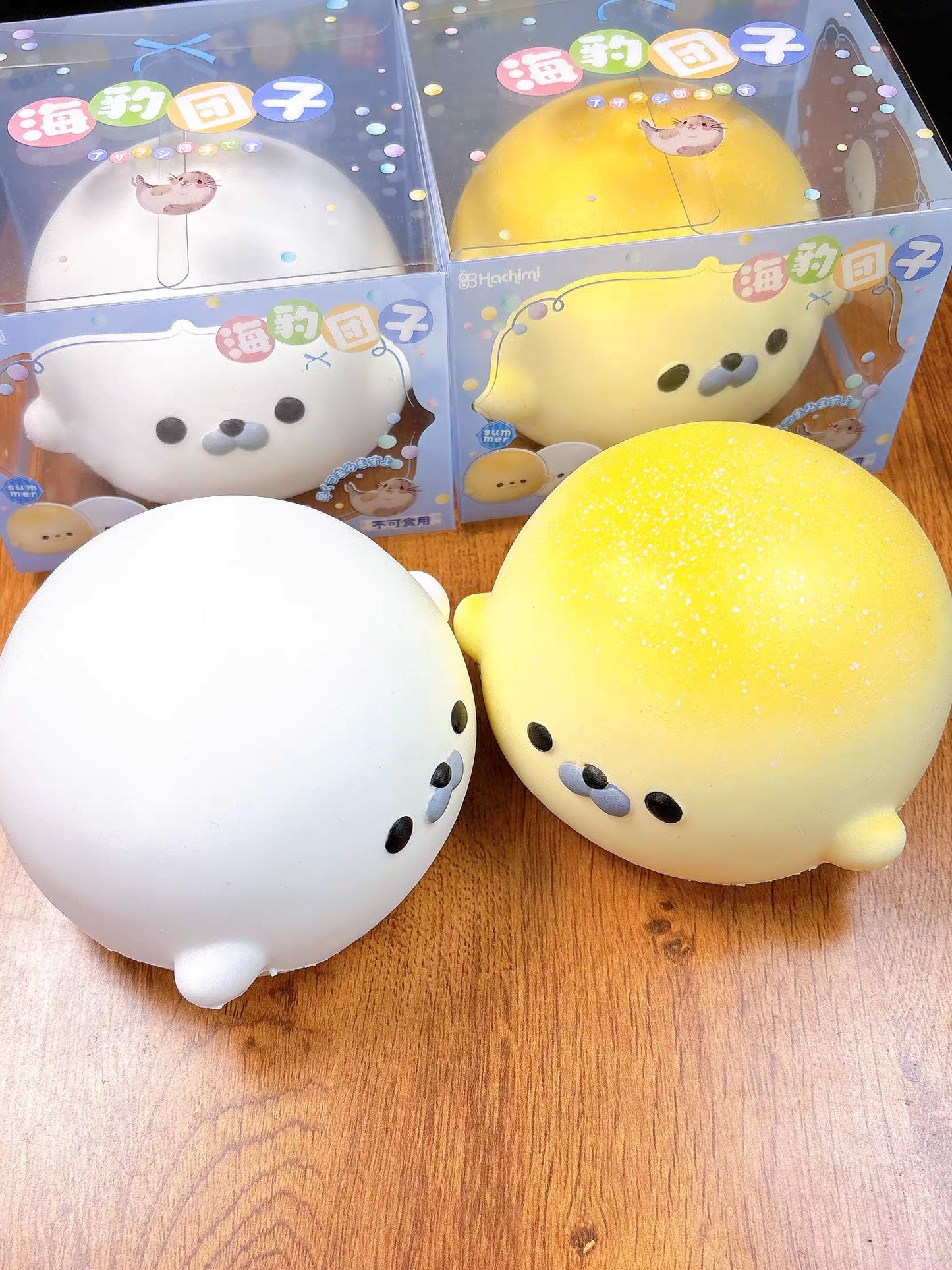 Seals Mother and baby squishy squishes (Hachimi) Preorder (arriving in 2 weeks)